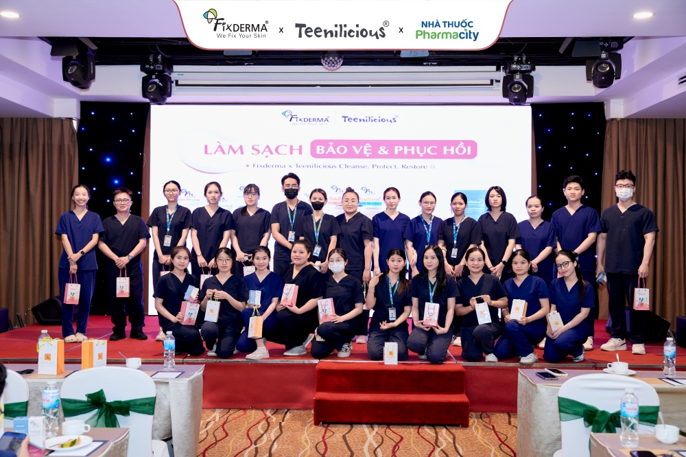 Fixderma giới thiệu kiến thức sản phẩm cho dược sĩ hệ thống nhà thuốc Pharmacity