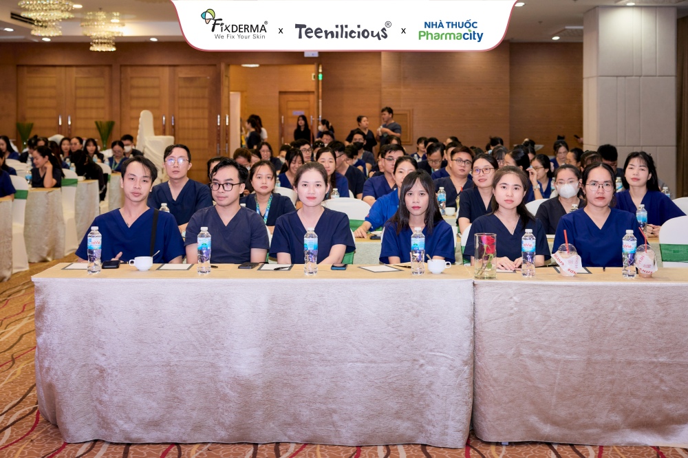 Fixderma giới thiệu kiến thức sản phẩm cho dược sĩ hệ thống nhà thuốc Pharmacity