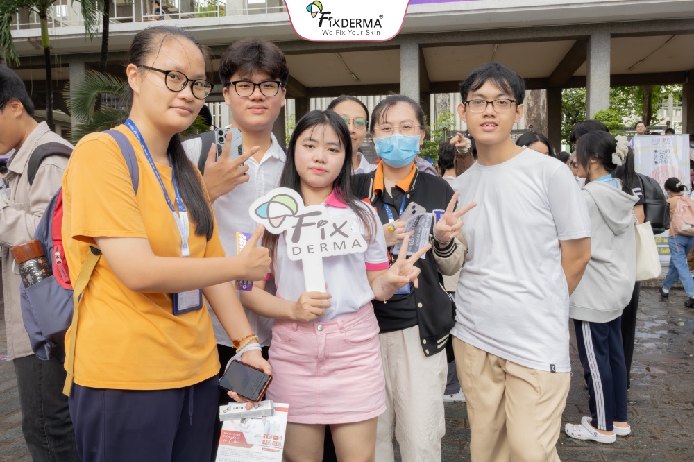 HULO PHARMA CÙNG FIXDERMA ĐỒNG HÀNH CÙNG NGÀY HỘI CHÀO ĐÓN TÂN SINH VIÊN “SỨC TRẺ UMP” 2025