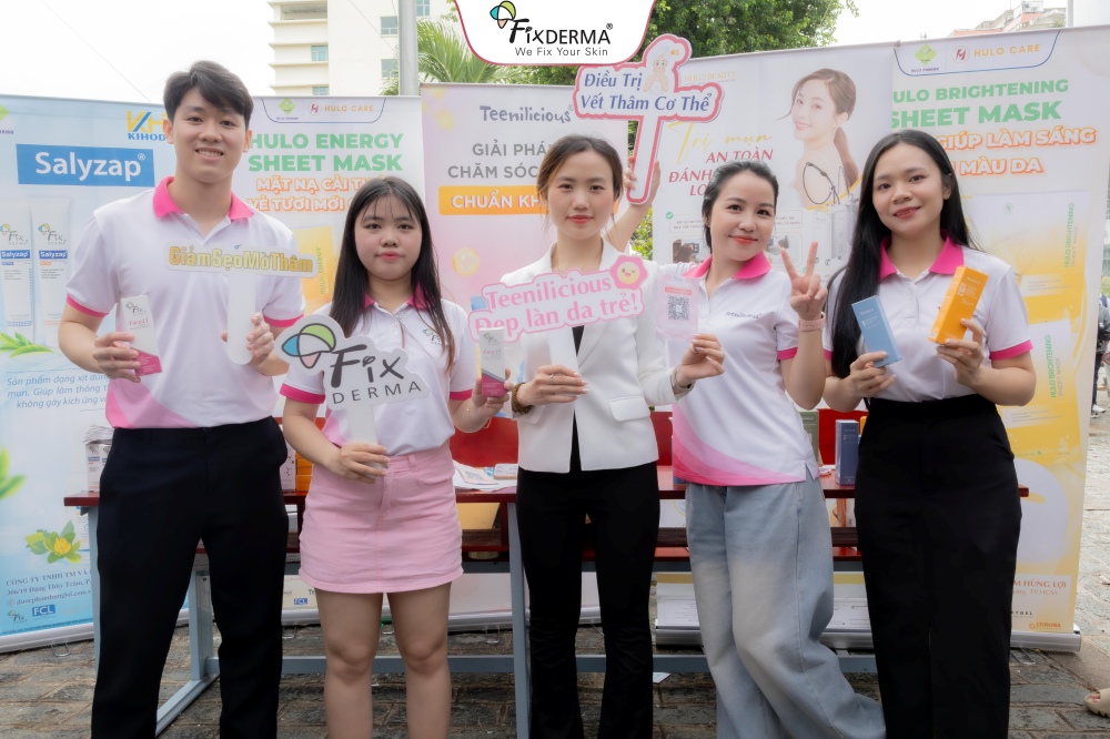 HULO PHARMA CÙNG FIXDERMA ĐỒNG HÀNH CÙNG NGÀY HỘI CHÀO ĐÓN TÂN SINH VIÊN “SỨC TRẺ UMP” 2025