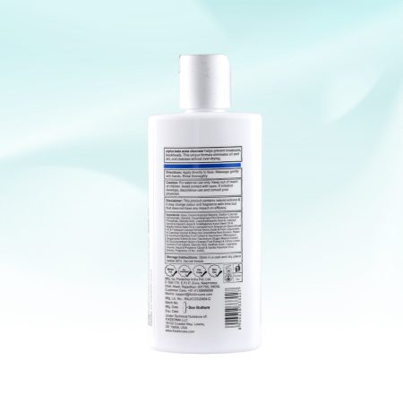 Sữa Rửa Mặt Dành Cho Da Dầu Mụn, Kiểm Soát Dầu Nhờn FCL Alpha Beta Acne Cleanser 200ml