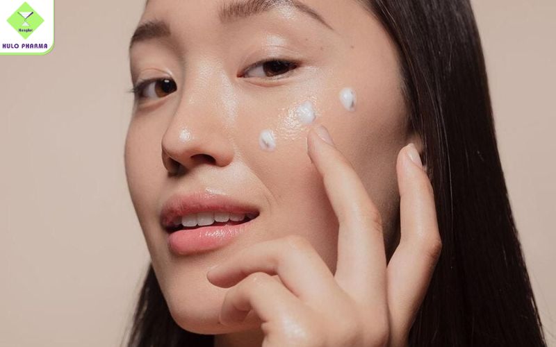 Kem chống nắng giúp bảo vệ da khỏi tác động của tia UV